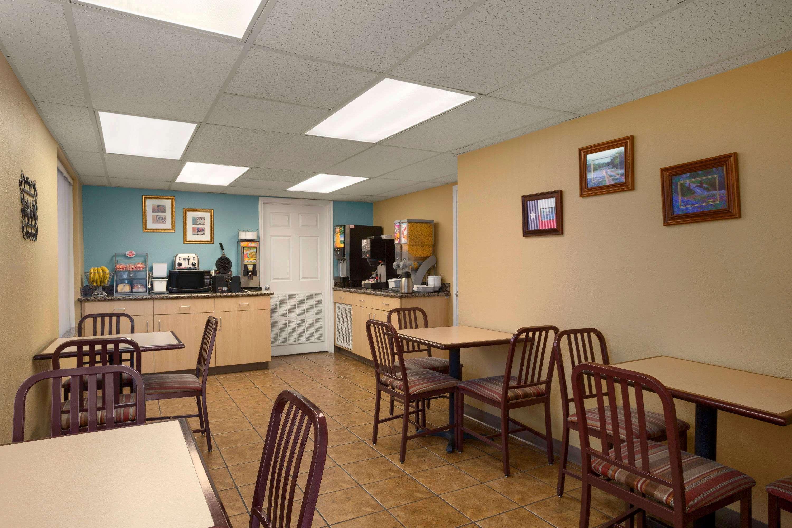 Motel Super 8 By Wyndham Austin Downtown/Capitol Area Exteriér fotografie