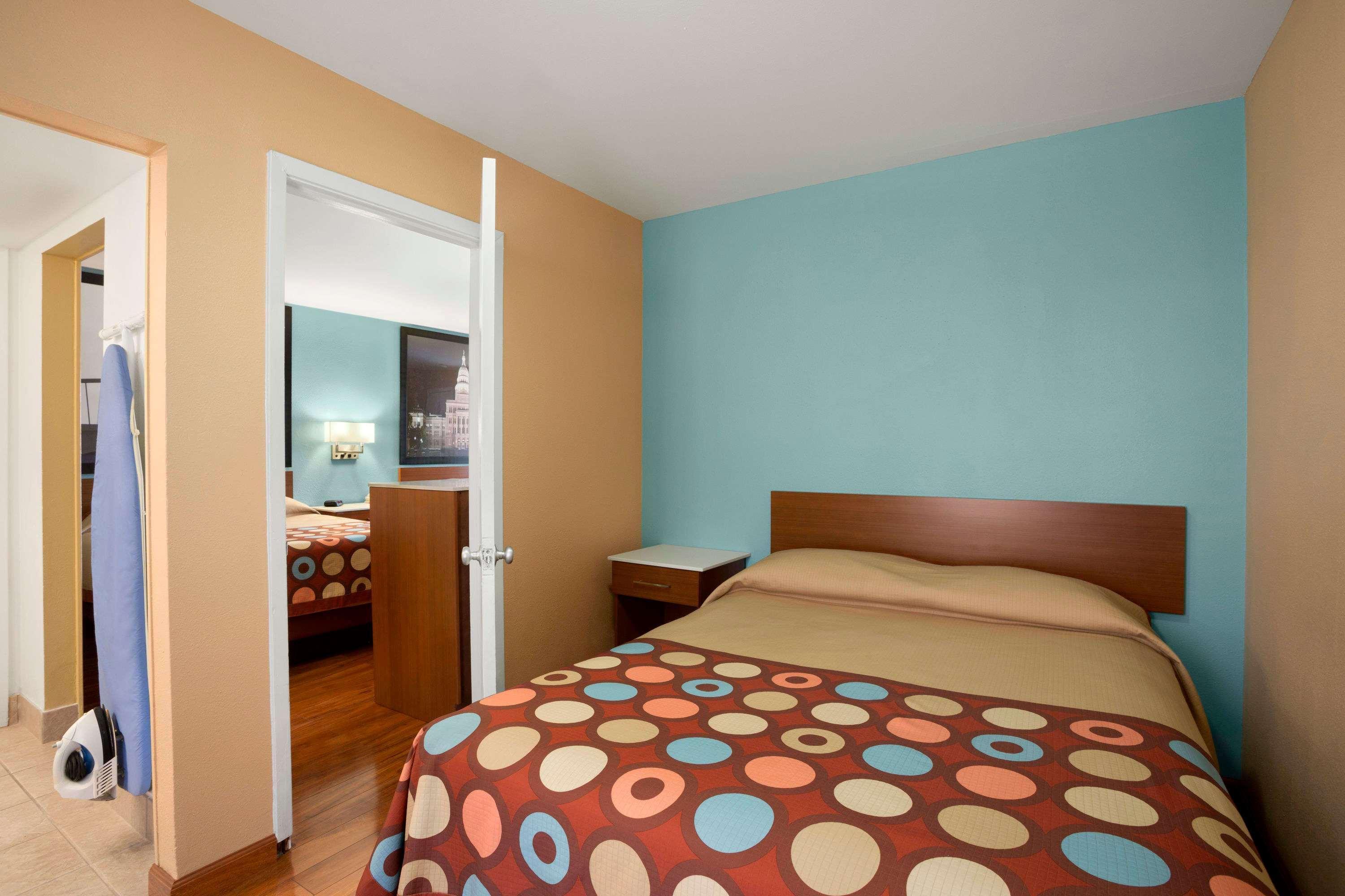 Motel Super 8 By Wyndham Austin Downtown/Capitol Area Exteriér fotografie